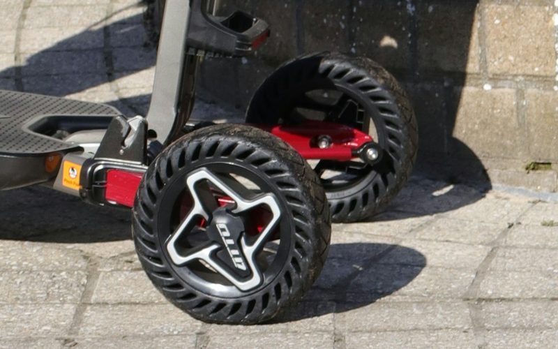 Mobility scooter wheel and tyre replacement